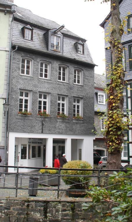 Fewo 1 Im Ehemaligen Geschenkehaus 蒙绍 外观 照片